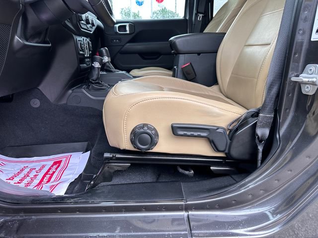 Used 2019 Jeep Wrangler Unlimited Sahara w/ Quick Order Package 24M Moab AWD/4WD image 12