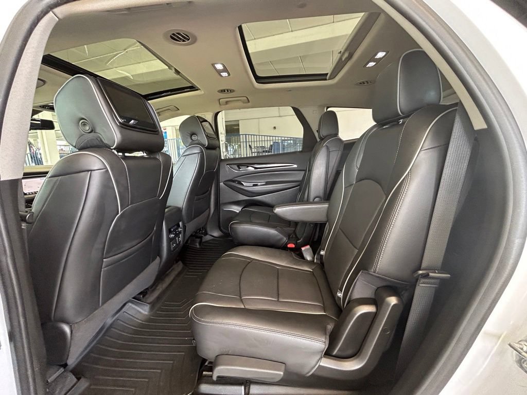 Used 2020 Buick Enclave Avenir w/ Avenir Technology Package FWD image 35