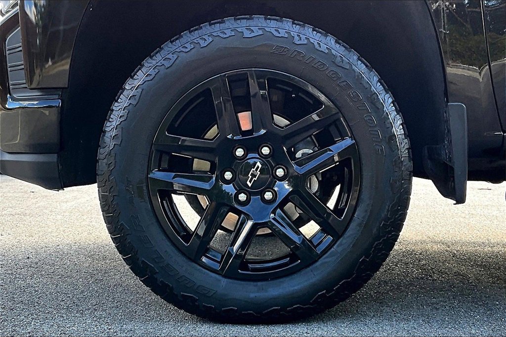 Used 2022 Chevrolet Silverado 1500 Custom Trail Boss w/ LPO, Dark Essentials Package image 9