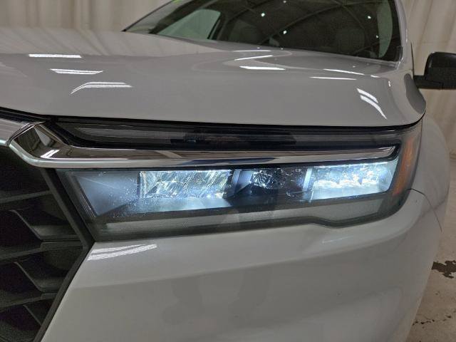Used 2023 Honda Pilot LX image 23