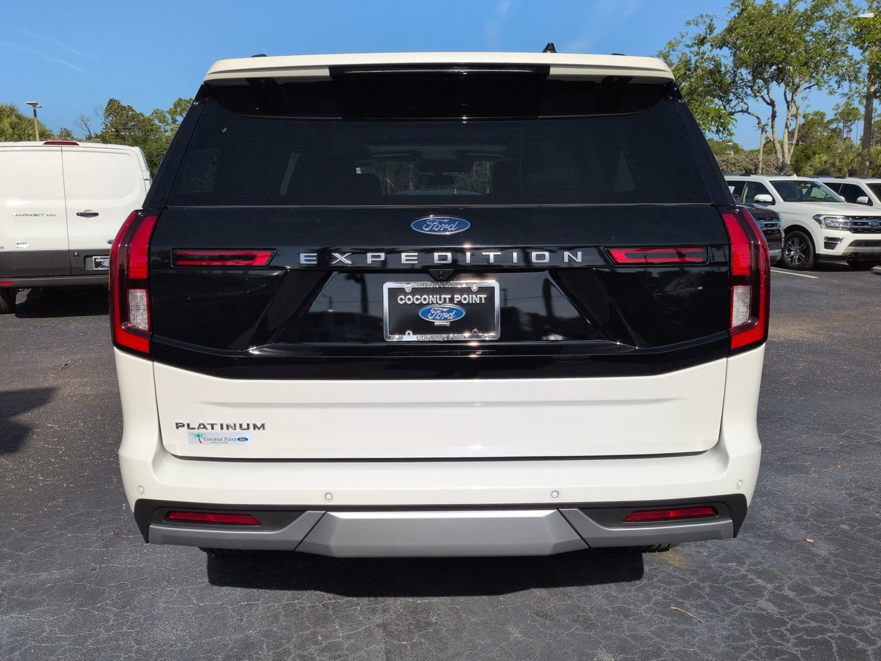 Certified 2025 Ford Expedition Platinum w/ Platinum Ultimate Package image 4