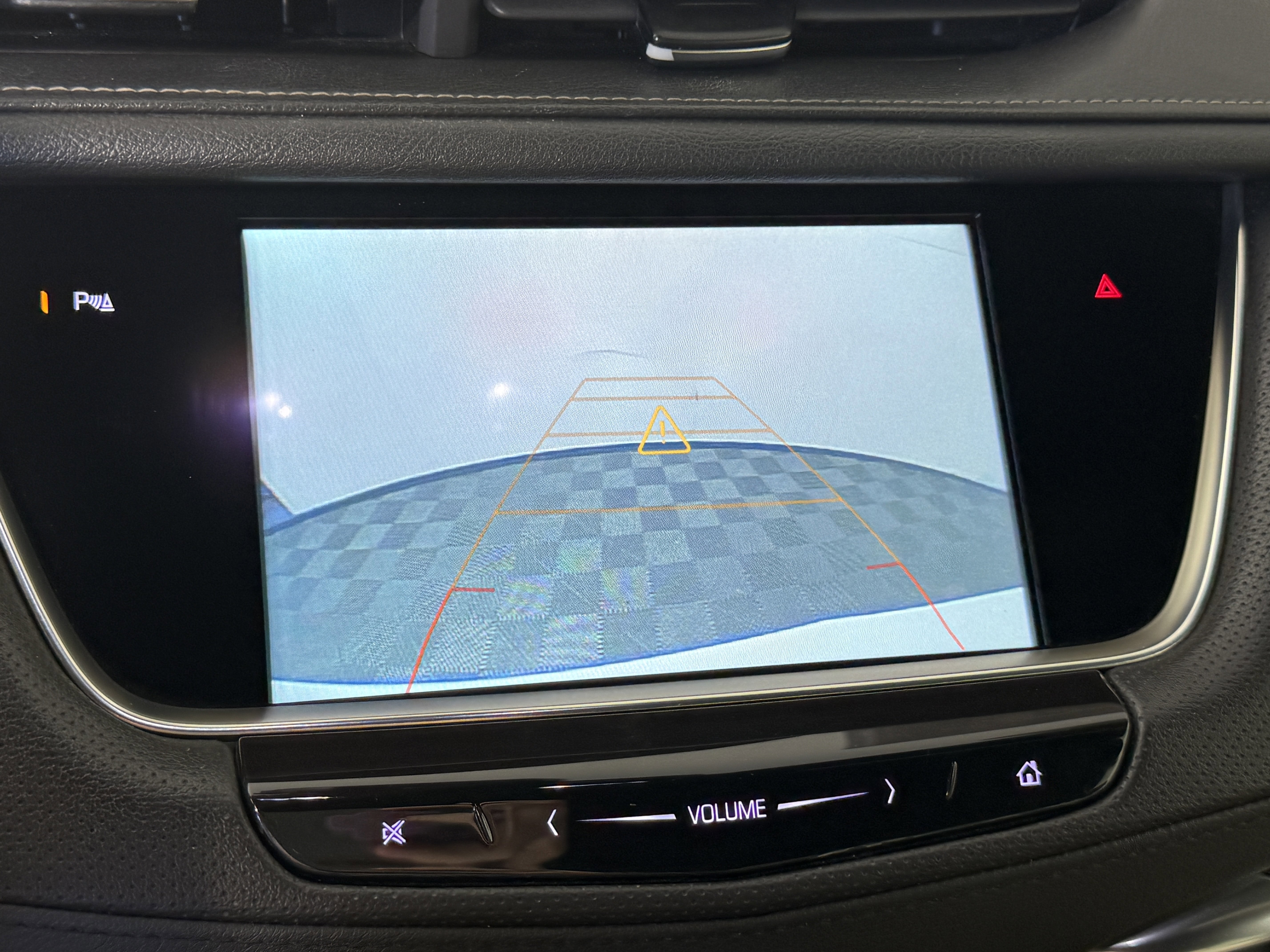 Used 2018 Cadillac XT5 Luxury w/ Driver Awareness Package image 22