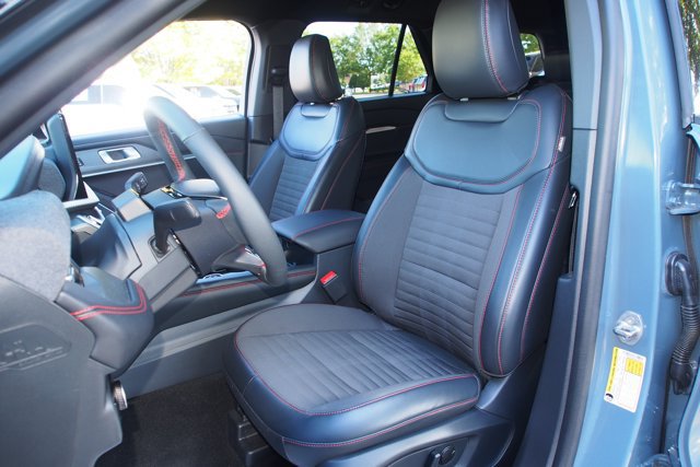 Certified 2025 Ford Explorer ST-Line w/ Premium Package AWD/4WD image 20