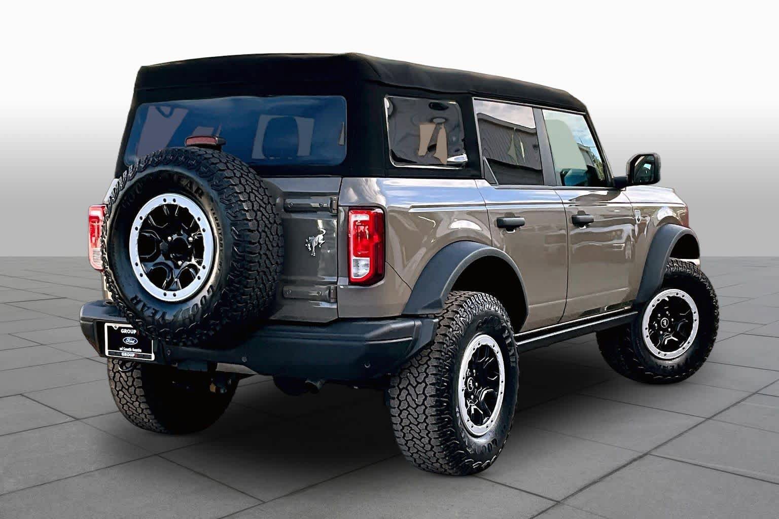 Certified 2025 Ford Bronco Big Bend w/ Black Diamond Package AWD/4WD image 13