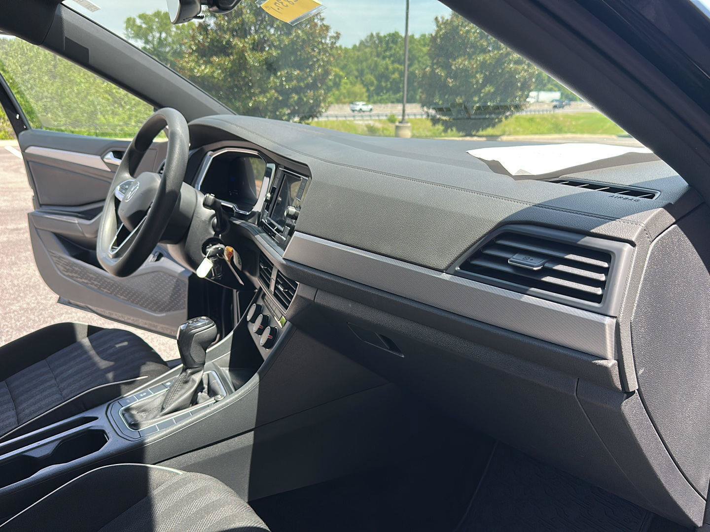 Used 2023 Volkswagen Jetta Sport FWD image 28