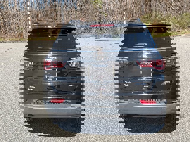 Used 2019 Jeep Compass Latitude w/ Cold Weather Group image 5