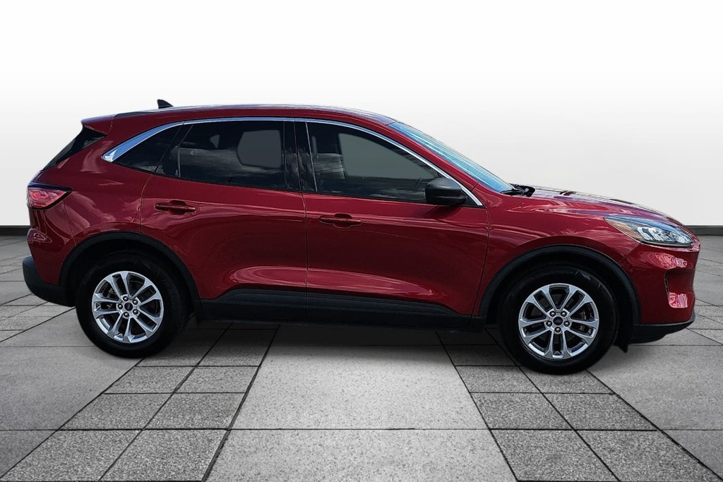 Certified 2022 Ford Escape SE w/ Convenience Package FWD image 4