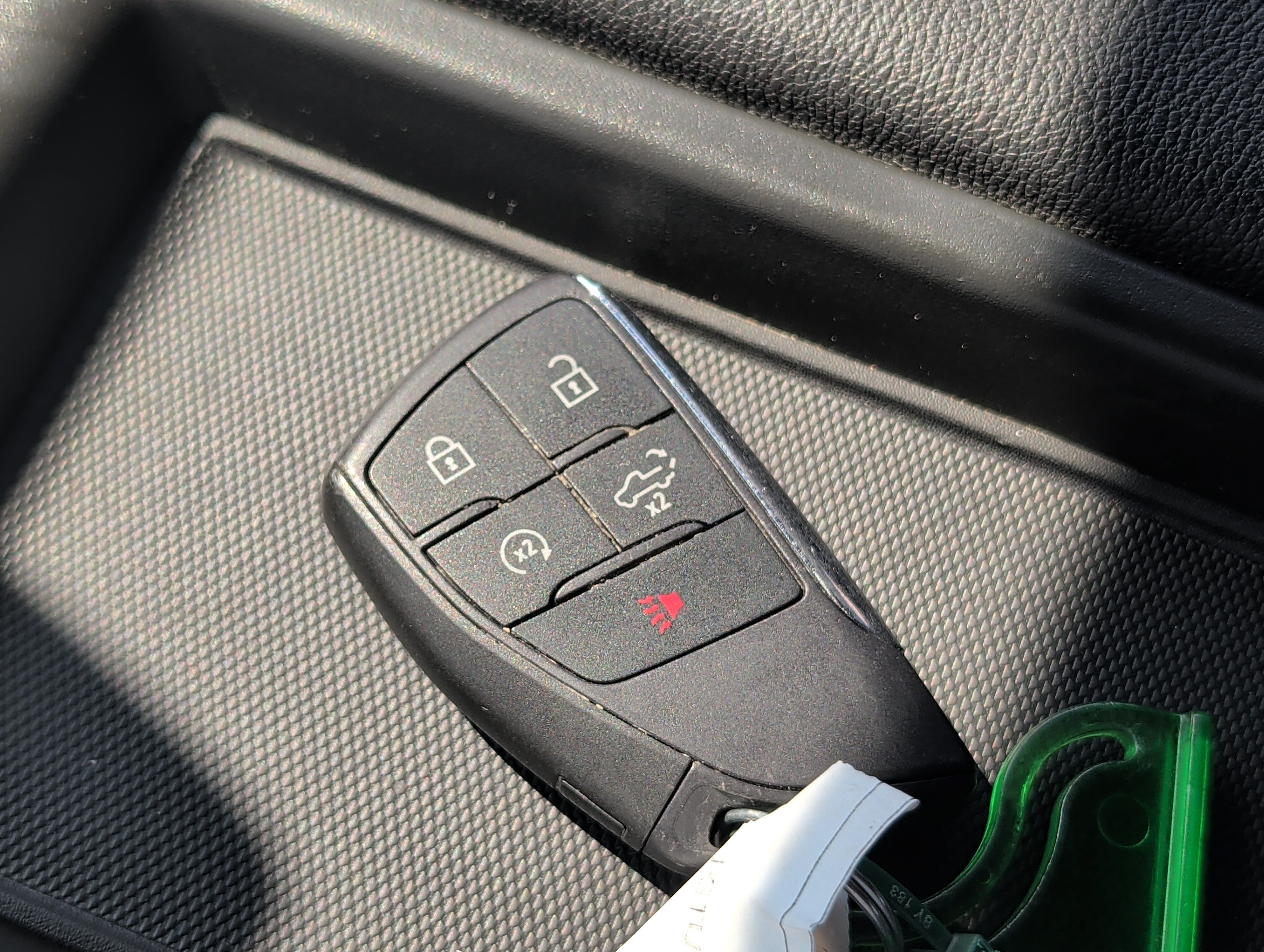 Used 2025 GMC Sierra 1500 SLT AWD/4WD image 33