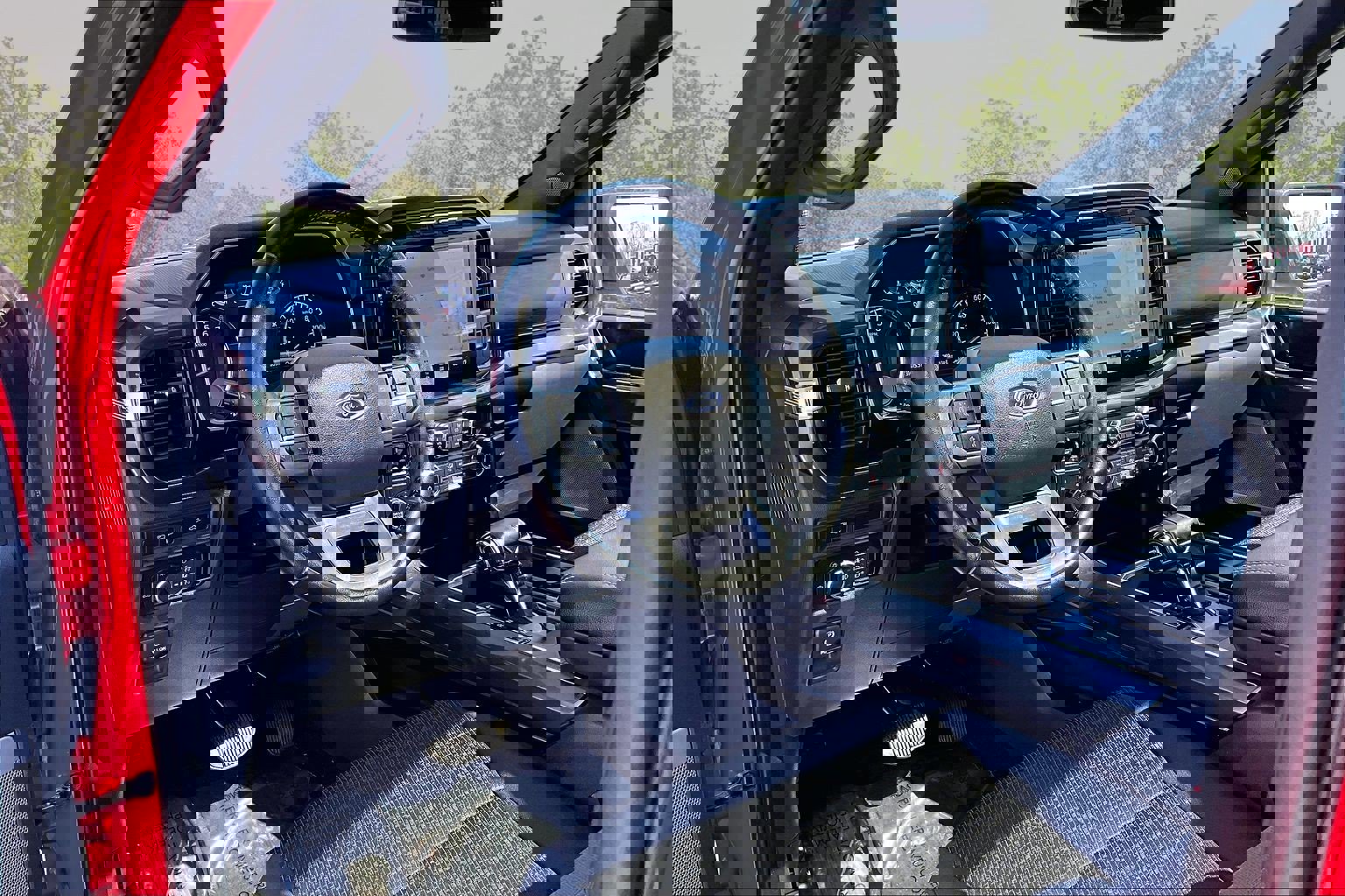 Certified 2022 Ford F150 XLT w/ Equipment Group 302A High image 14