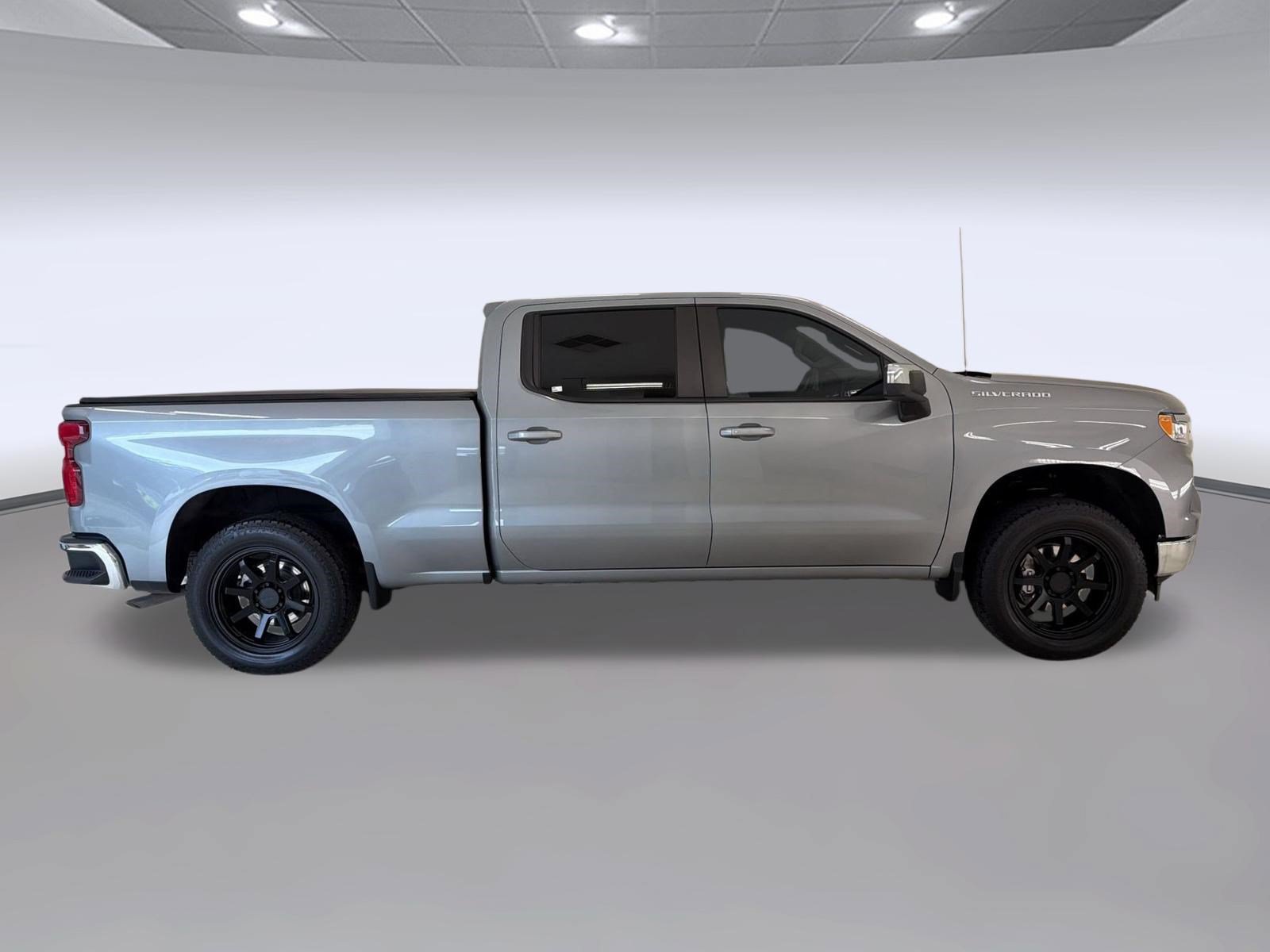 Used 2024 Chevrolet Silverado 1500 LT w/ Protection Package RWD image 8