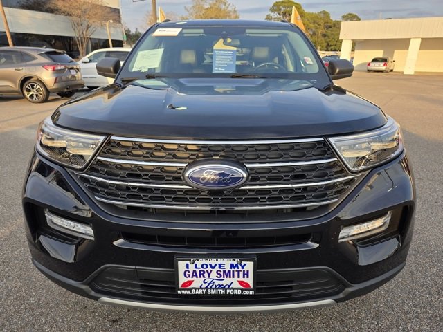 Certified 2022 Ford Explorer XLT w/ Equipment Group 202A image 8