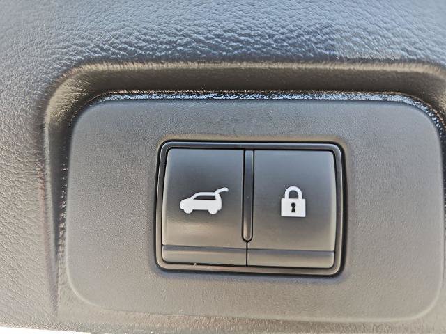 Used 2024 Nissan Rogue SV AWD/4WD image 13