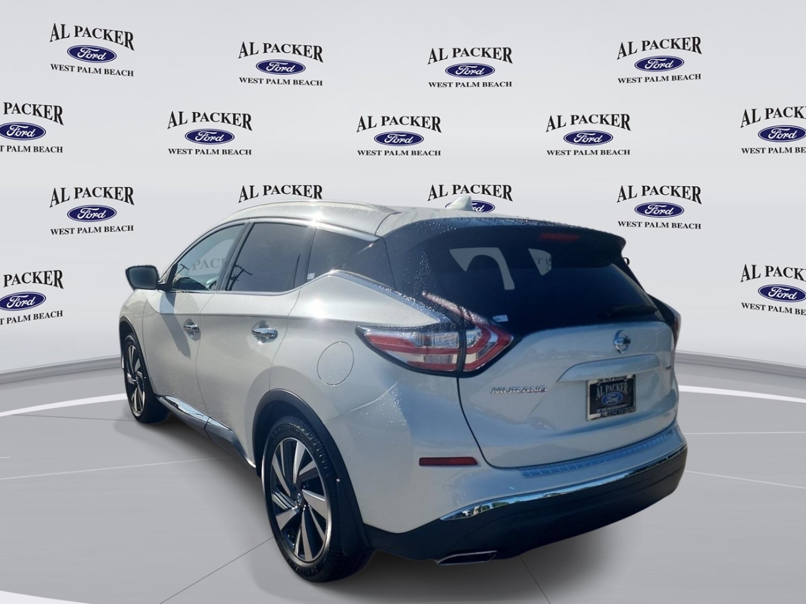 Used 2017 Nissan Murano Platinum w/ Platinum Technology Package FWD image 3