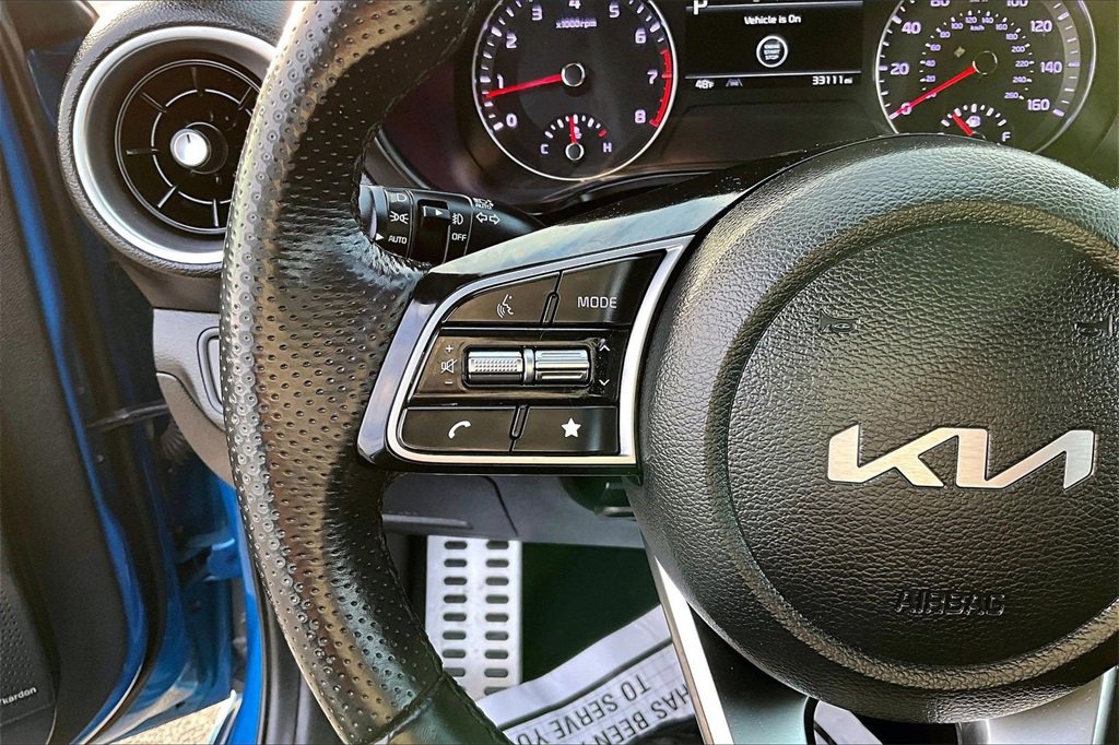 Used 2022 Kia Forte GT-Line w/ GT-Line Premium Package image 17