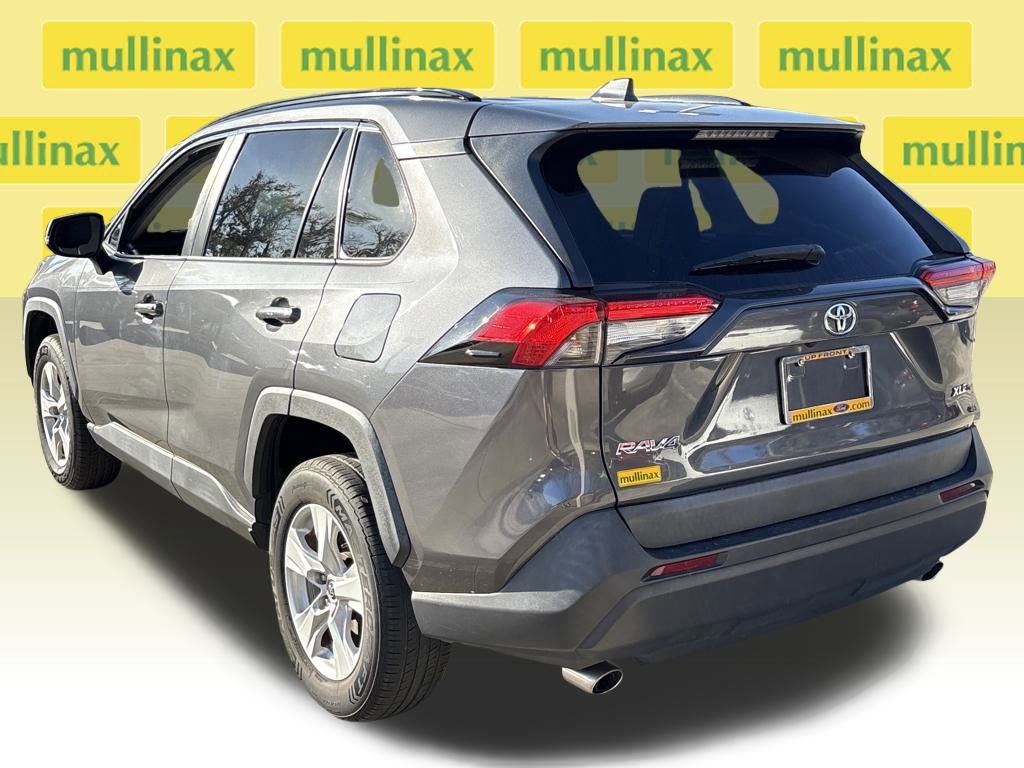 Used 2021 Toyota RAV4 XLE image 8