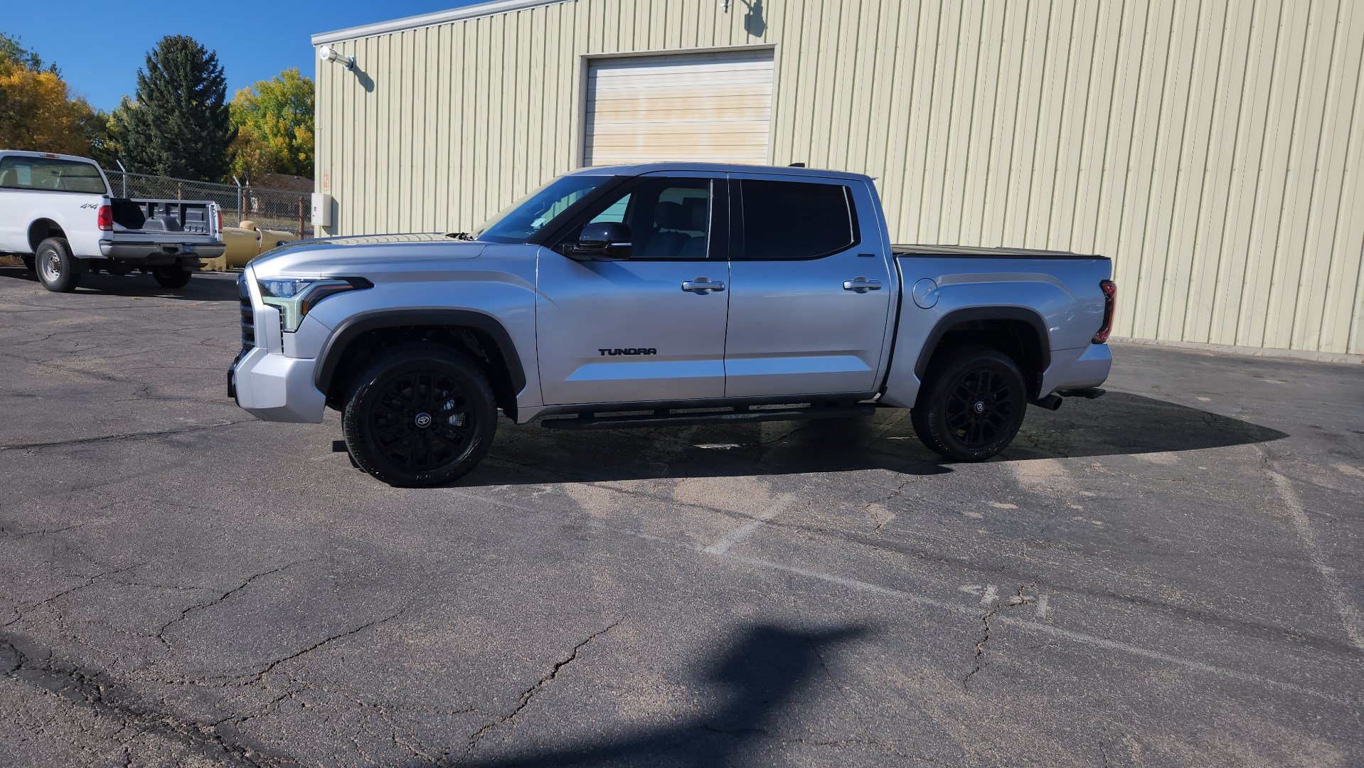 Used 2026 Toyota Tundra Limited AWD/4WD image 6
