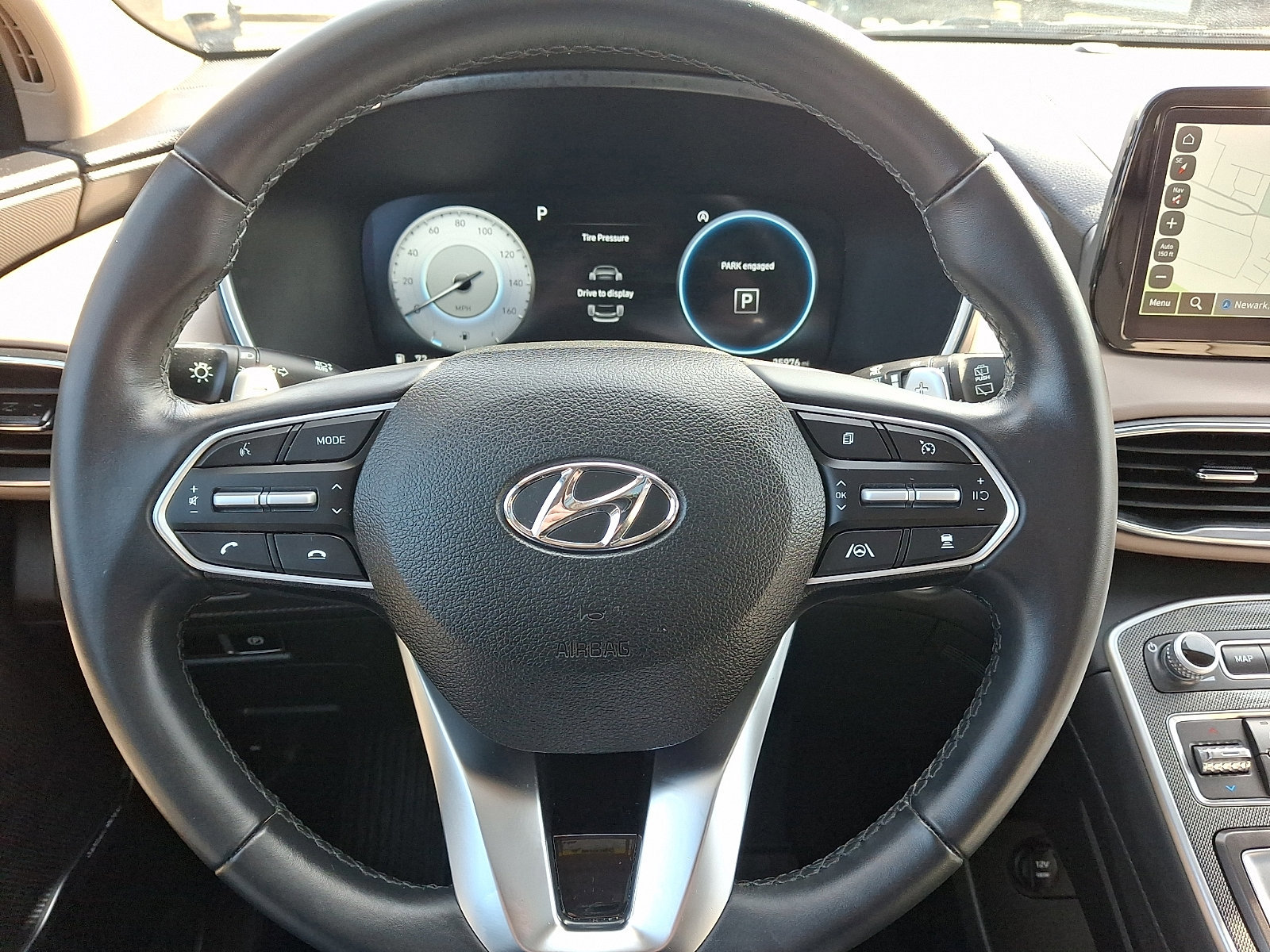 Used 2023 Hyundai Santa Fe SEL w/ Premium Package image 27