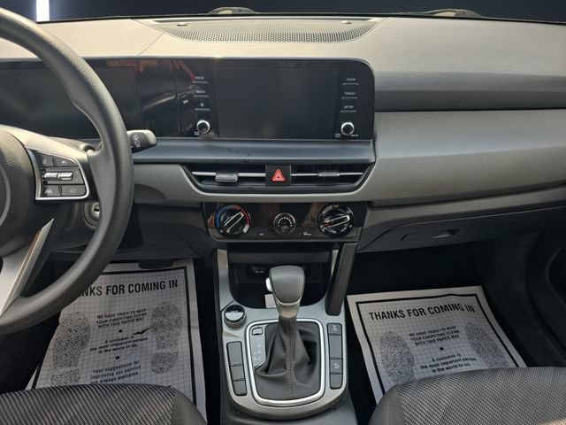 Used 2024 Kia Seltos LX AWD/4WD image 11