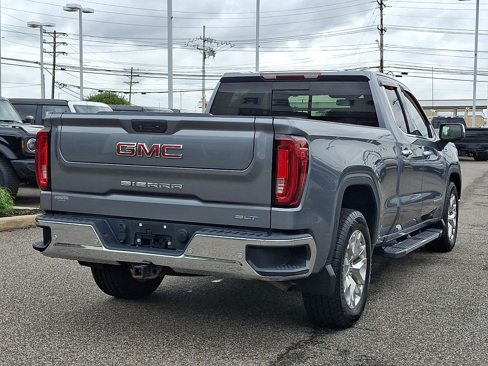 Used 2019 GMC Sierra 1500 SLT w/ SLT Premium Package RWD image 10