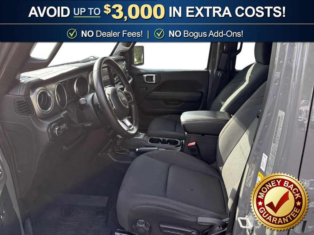 Used 2019 Jeep Wrangler Unlimited Sahara AWD/4WD image 14