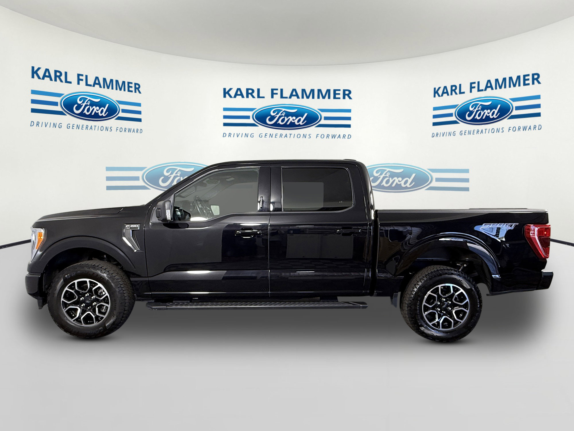 Certified 2022 Ford F150 XLT w/ Equipment Group 302A High image 5