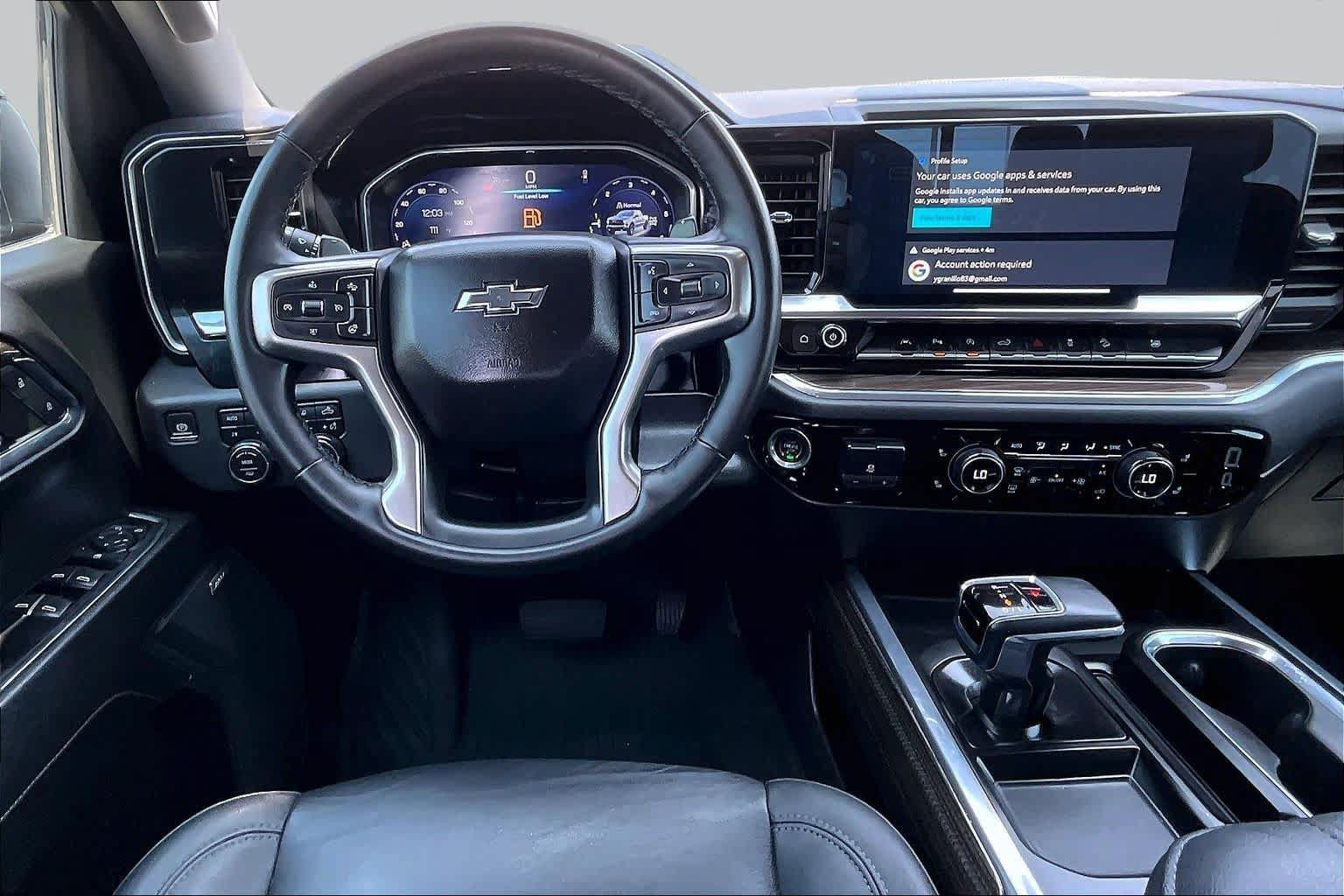 Used 2024 Chevrolet Silverado 1500 LT Trail Boss w/ LT Trail Boss Premium Package AWD/4WD image 6
