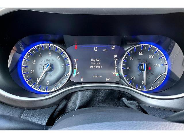 Used 2024 Chrysler Pacifica Touring-L FWD image 13