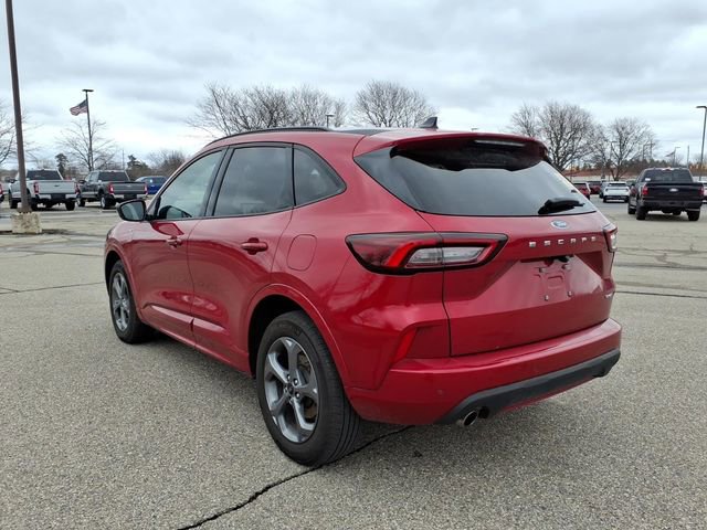 Certified 2024 Ford Escape ST-Line w/ Tech Pack #1 AWD/4WD image 8