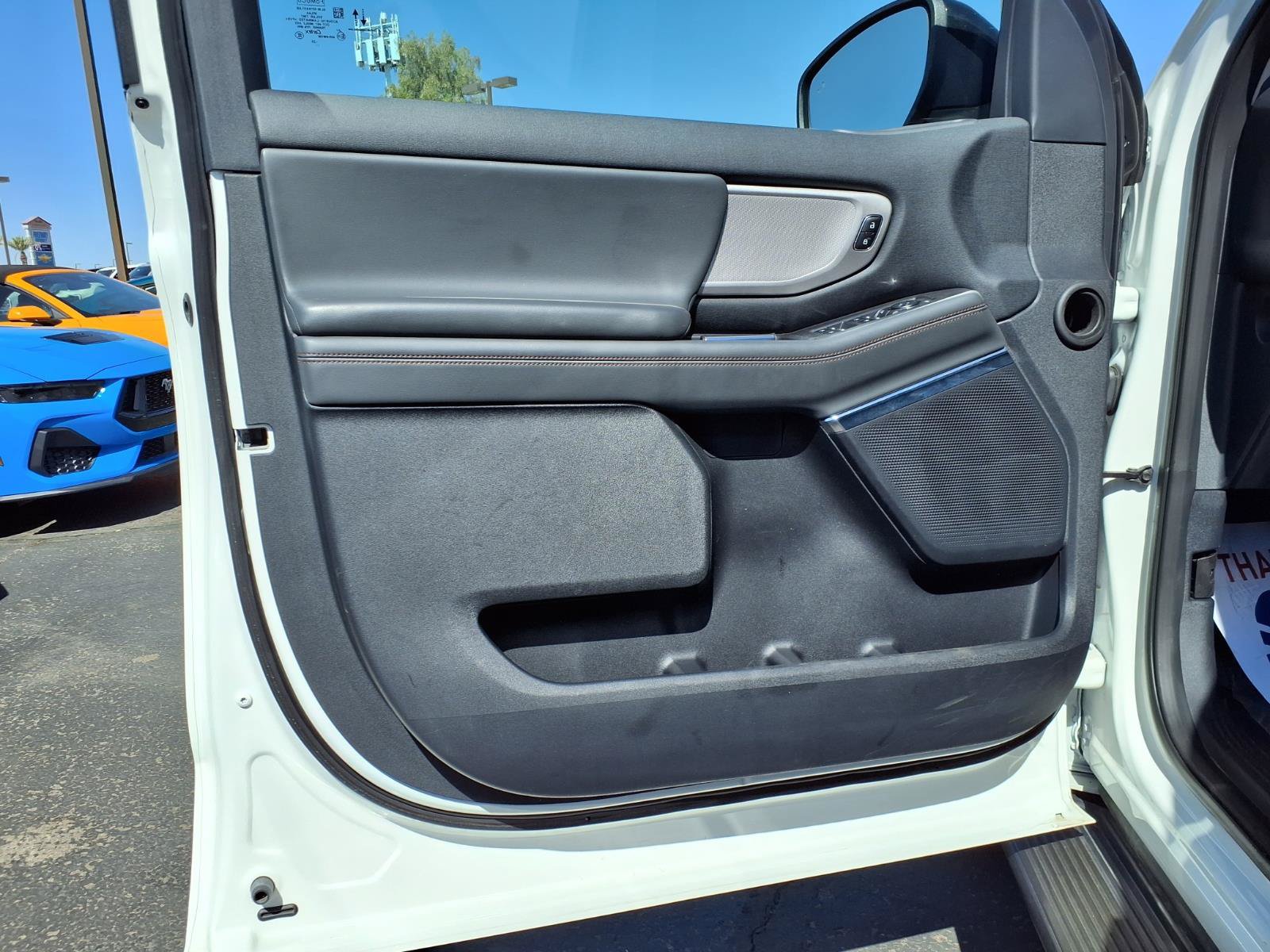 Certified 2025 Ford Expedition Active AWD/4WD image 21
