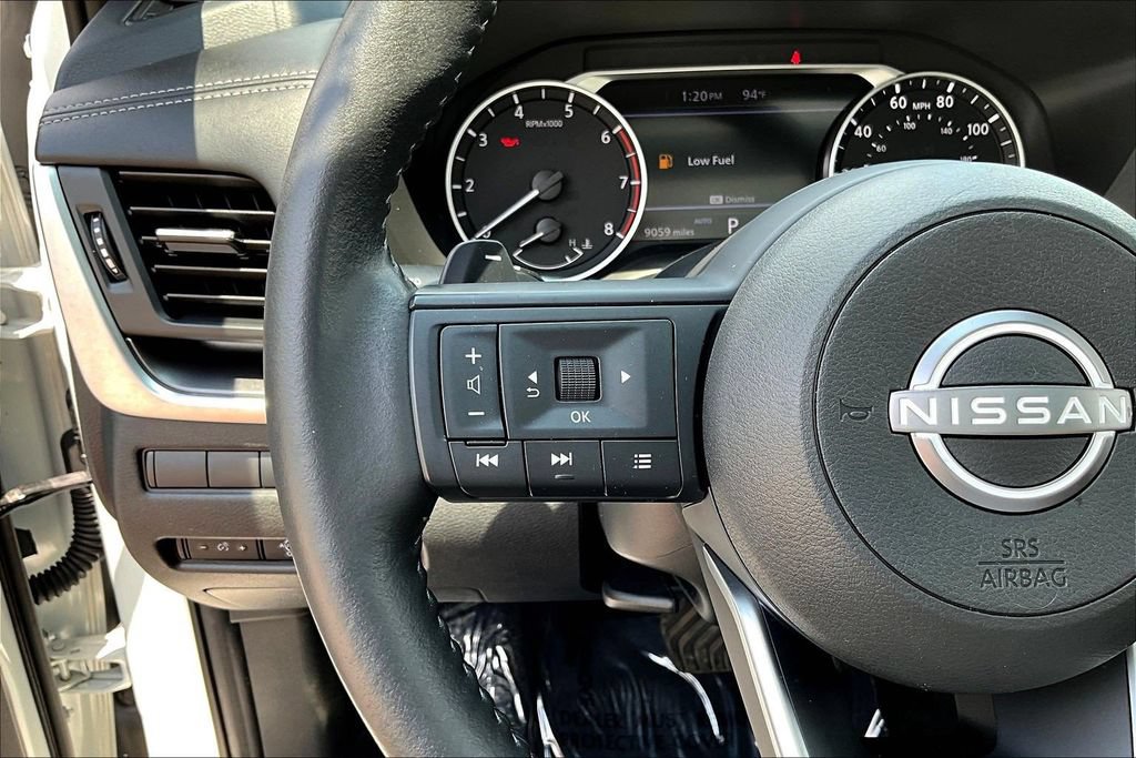 Used 2024 Nissan Rogue SV w/ SV Premium Package AWD/4WD image 13