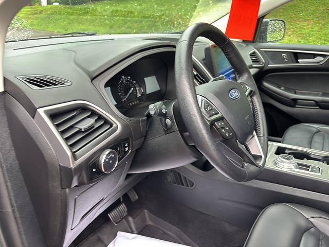 Certified 2024 Ford Edge SEL w/ Convenience Package AWD/4WD image 13