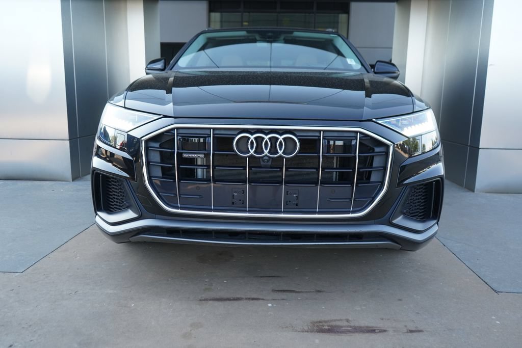 Used 2022 Audi Q8 Prestige w/ Prestige Package AWD/4WD image 4
