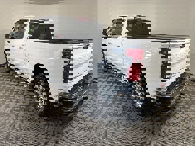 Used 2024 Chevrolet Silverado 1500 LTZ image 2