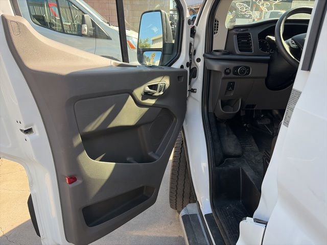 Certified 2024 Ford Transit 250 Base w/ Exterior Upgrade Package image 9