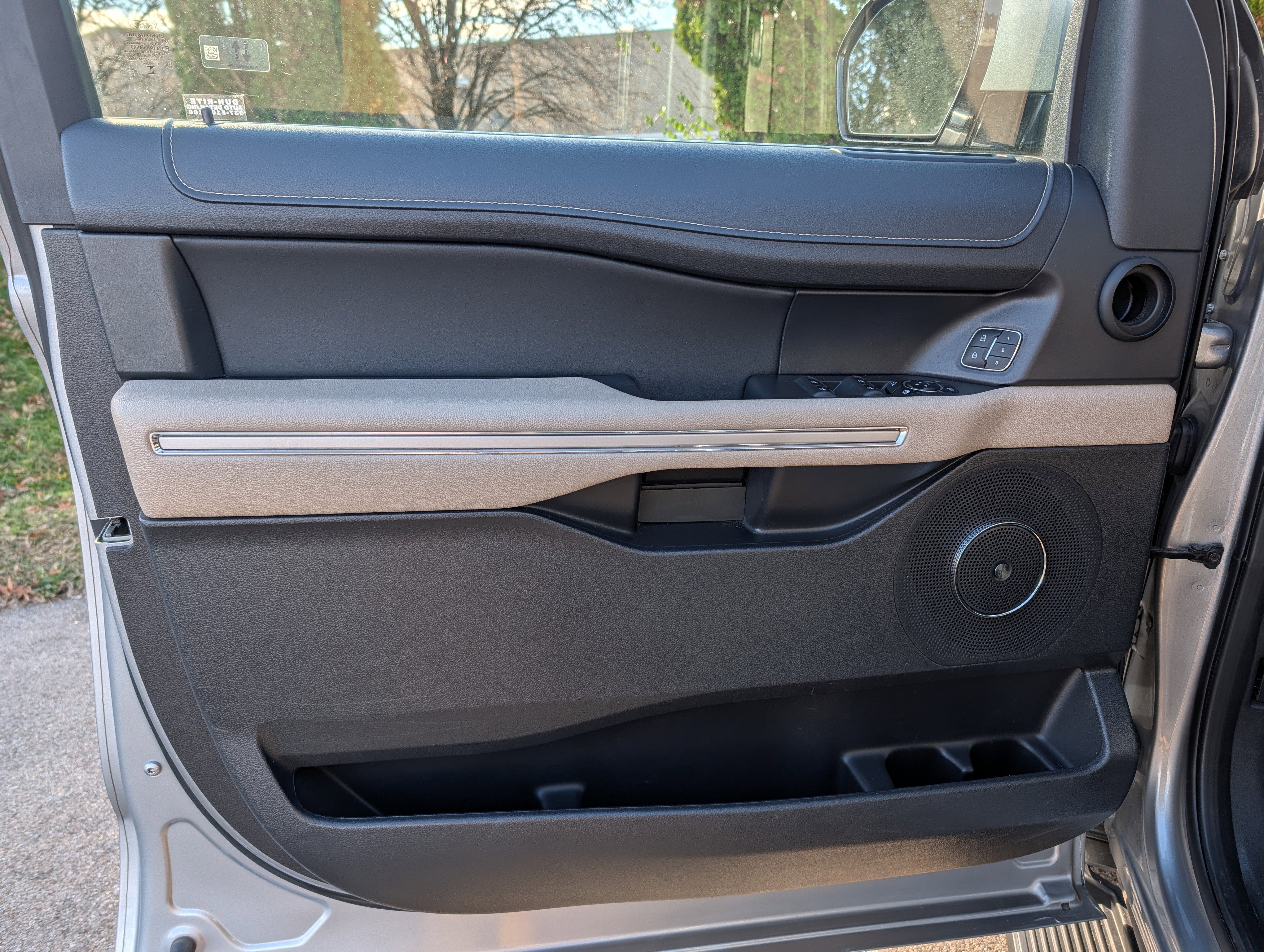 Certified 2024 Ford Expedition Max Limited image 39