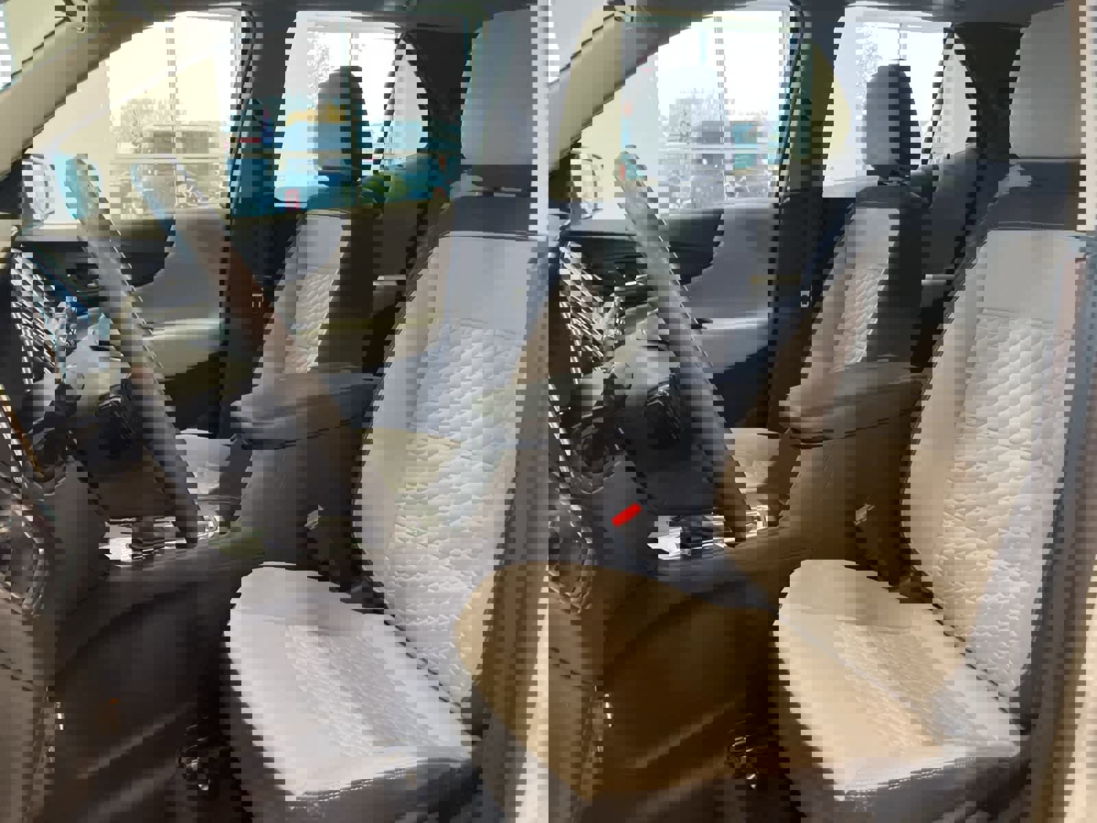 Used 2022 Chevrolet Equinox LS image 10