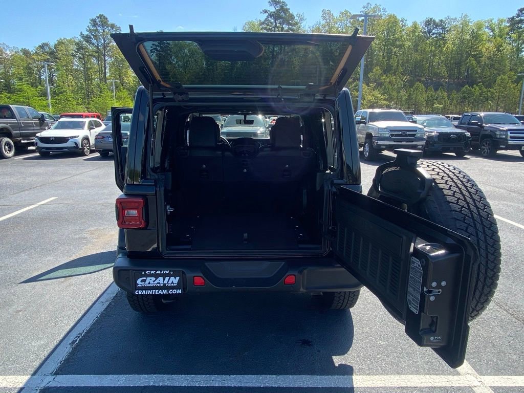 Used 2023 Jeep Wrangler Sahara AWD/4WD image 26