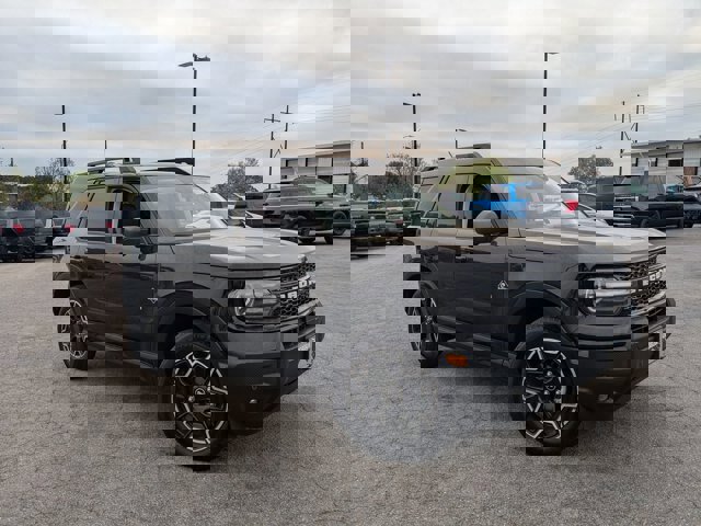 Certified 2025 Ford Bronco Sport Outer Banks w/ Outer Banks Tech Package+ image 7