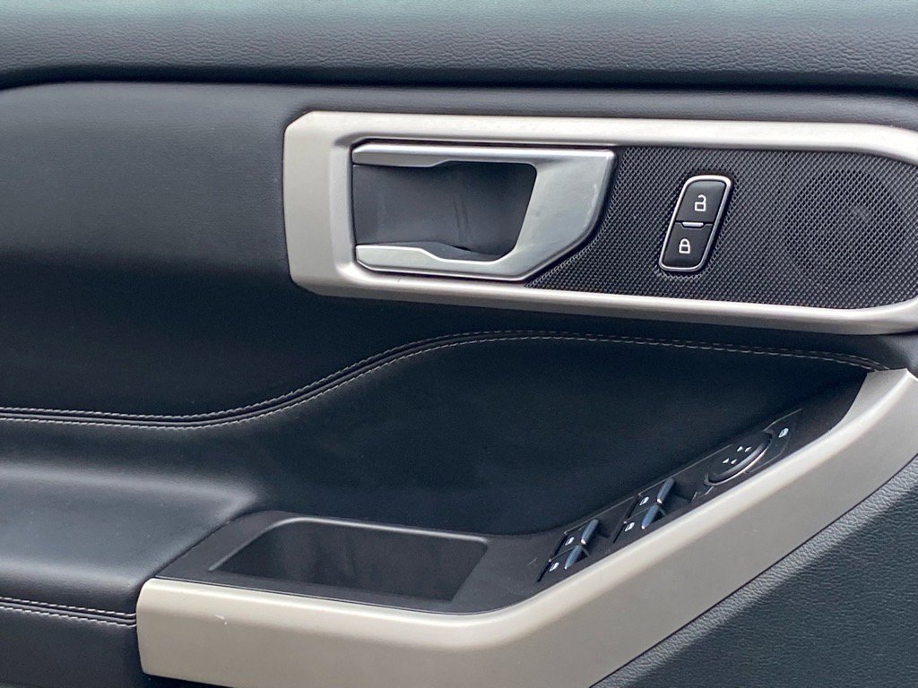 Certified 2023 Ford Explorer XLT w/ Equipment Group 202A image 19