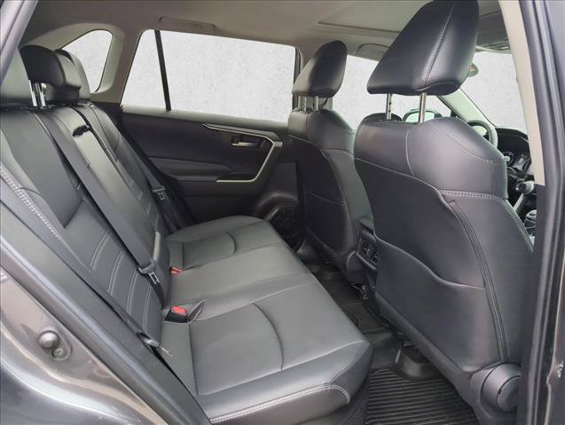 Used 2022 Toyota RAV4 XLE Premium AWD/4WD image 21