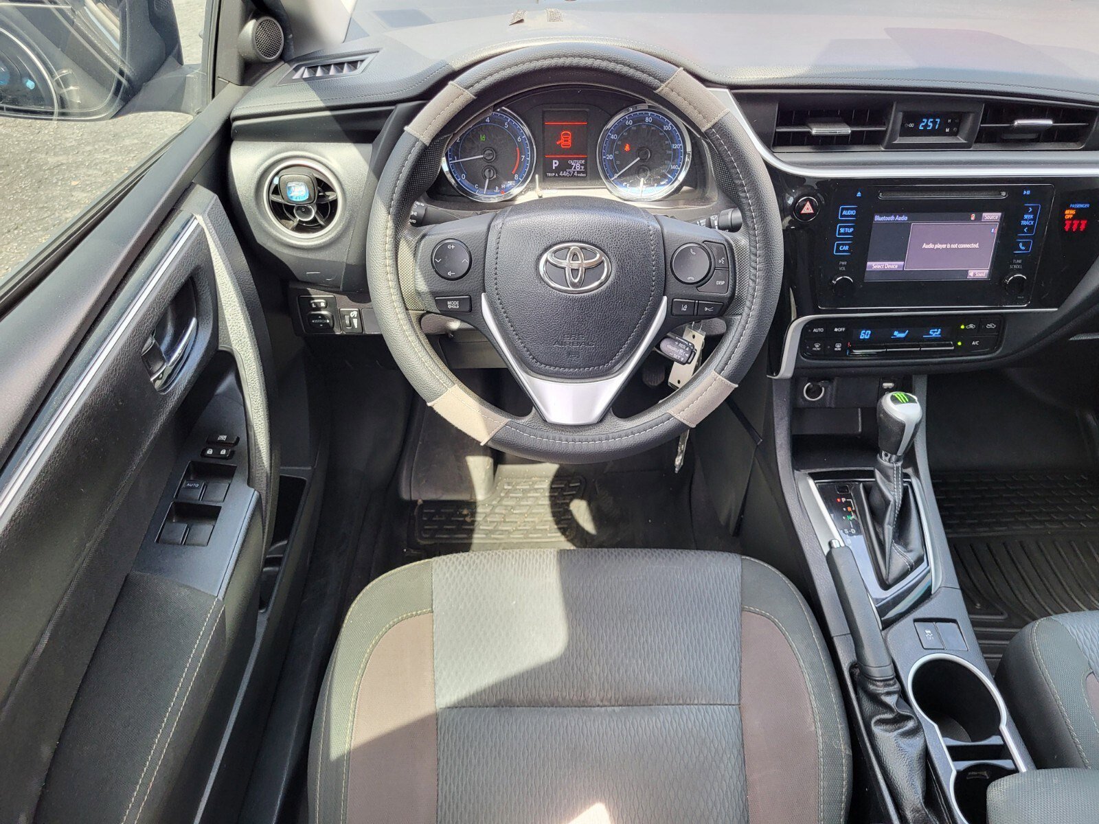 Used 2019 Toyota Corolla LE image 14