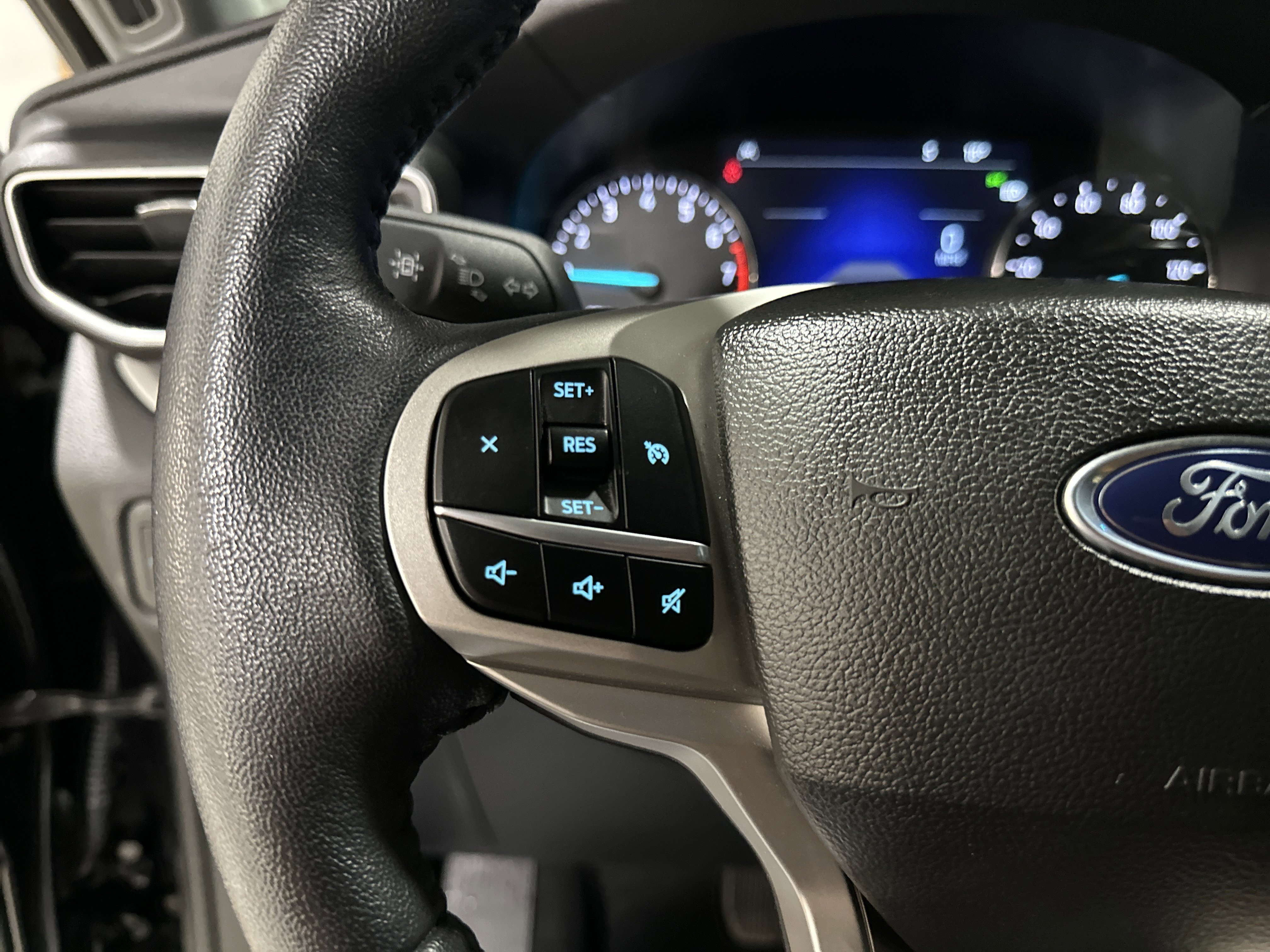 Certified 2023 Ford Explorer XLT w/ Equipment Group 202A image 21