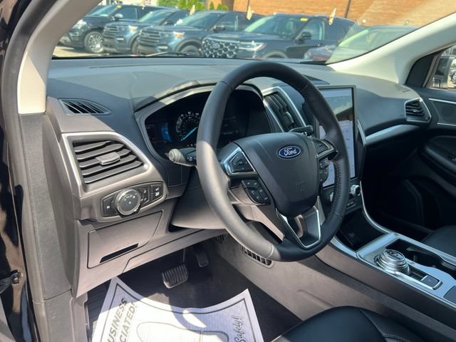 Certified 2024 Ford Edge SEL w/ Convenience Package AWD/4WD image 6