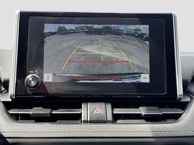 Used 2024 Toyota RAV4 LE AWD/4WD image 15