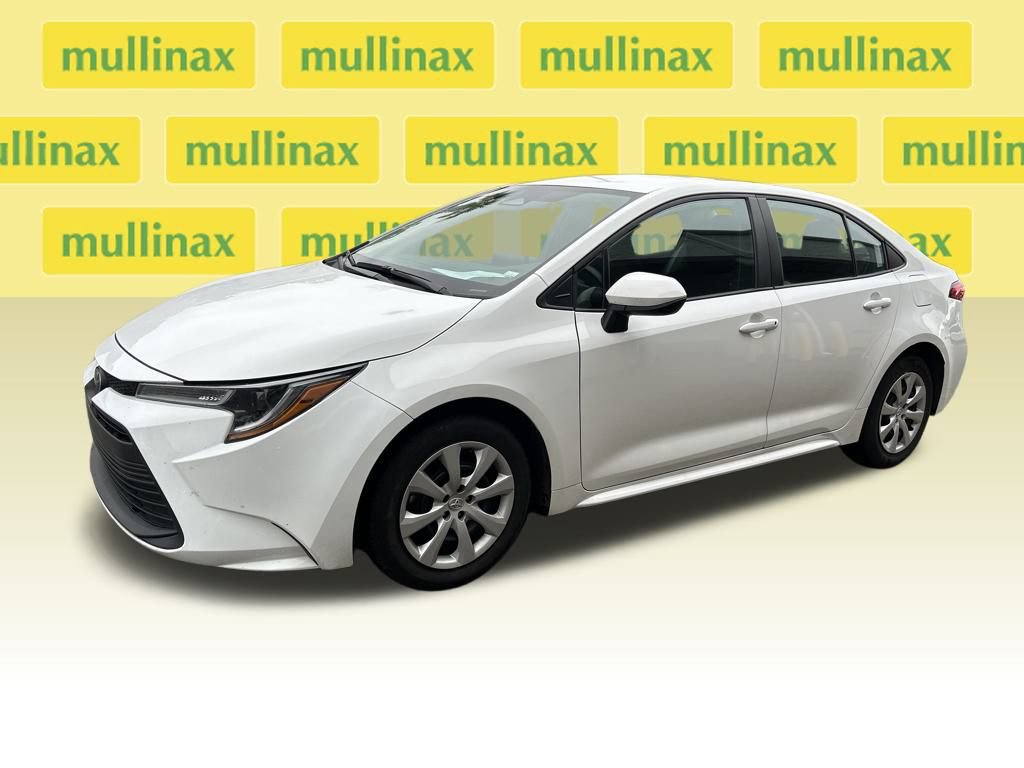 Used 2024 Toyota Corolla LE image 5