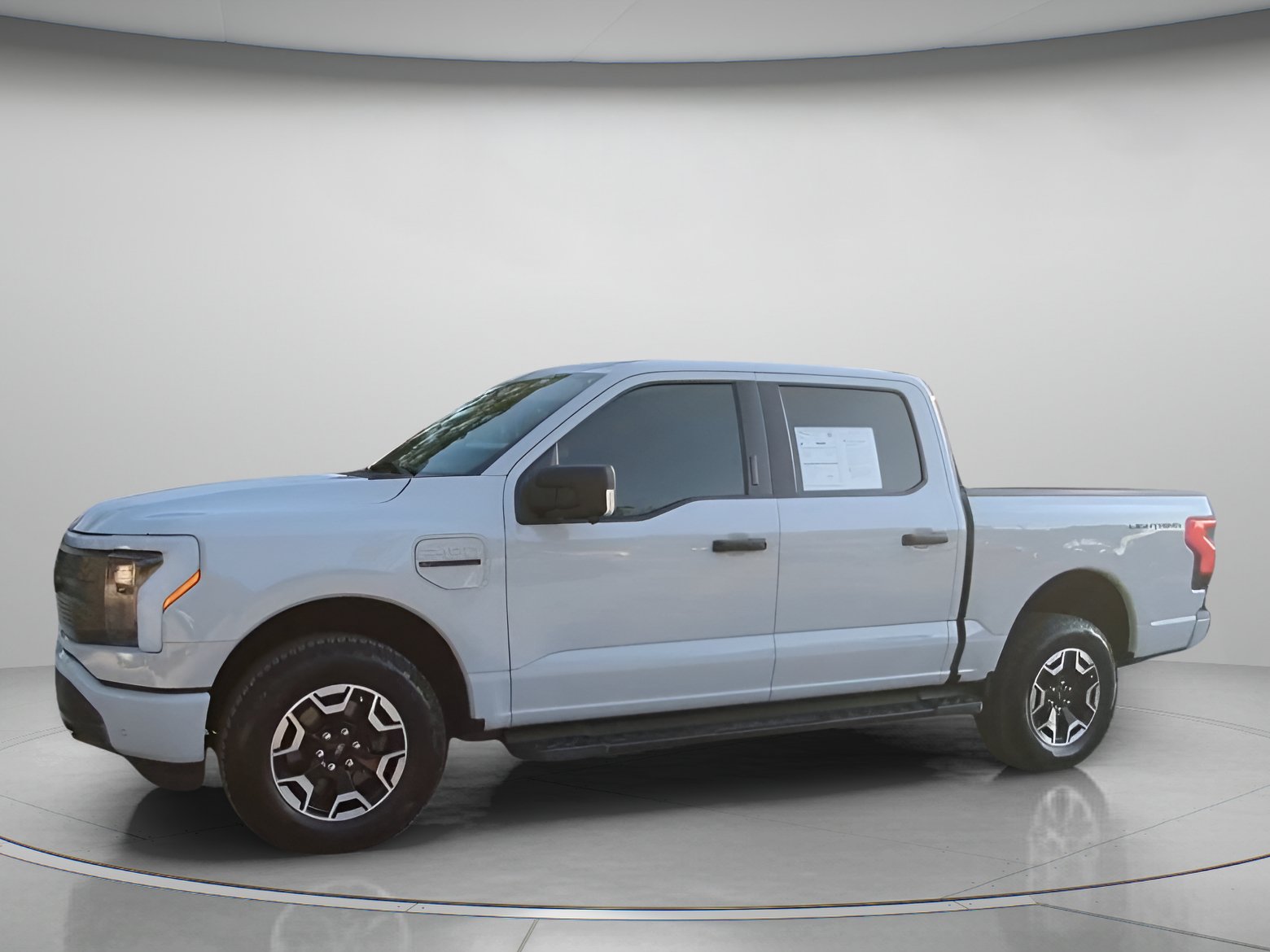 Certified 2023 Ford F150 Lightning XLT AWD/4WD image 14