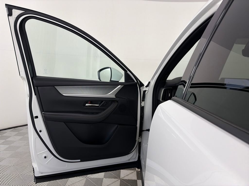 Used 2025 MAZDA CX-90 Plug-In Hybrid w/ Premium Plus image 14