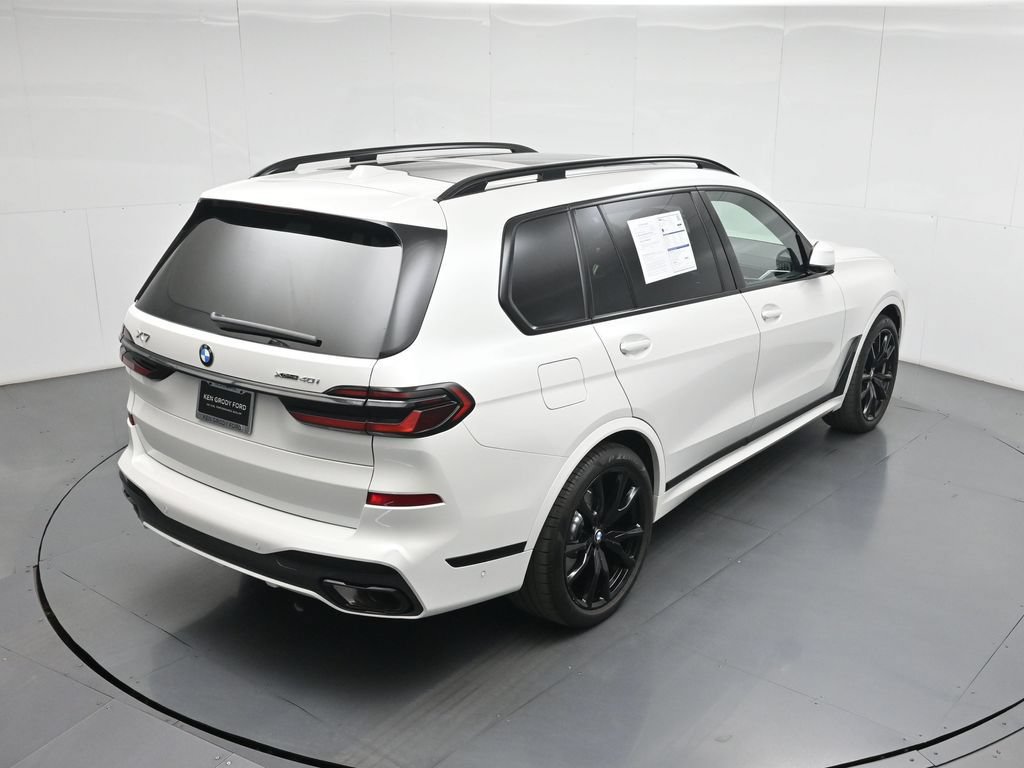 Used 2025 BMW X7 xDrive40i w/ M Sport Package AWD/4WD image 42