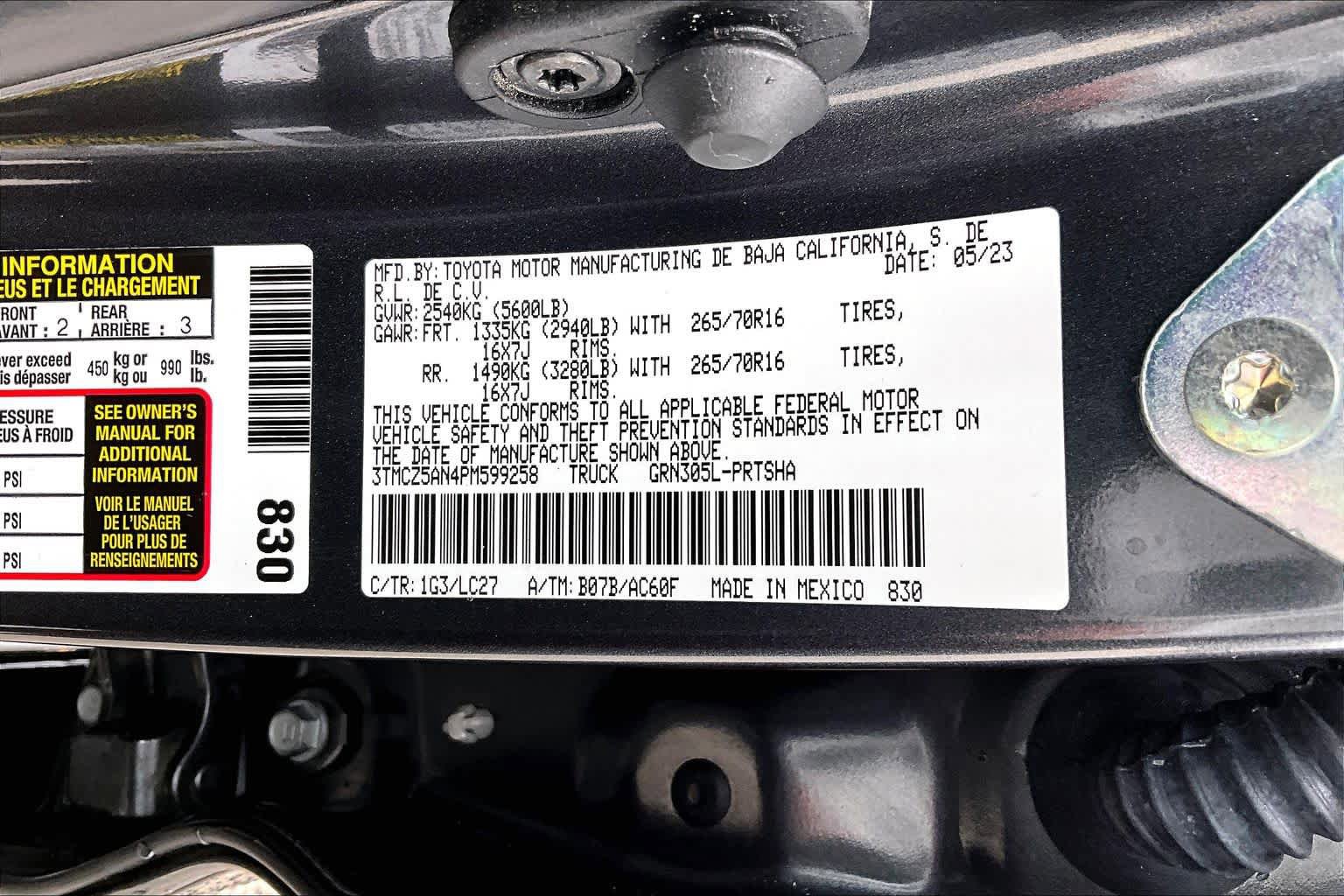 Used 2023 Toyota Tacoma TRD Off-Road w/ TRD Premium Off Road Package AWD/4WD image 34