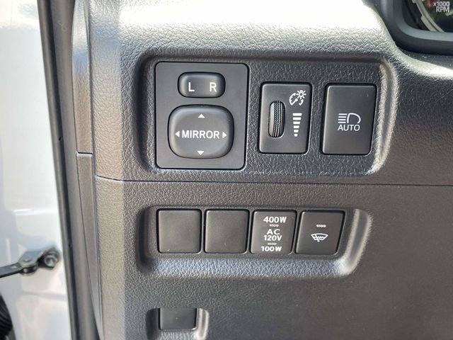 Used 2024 Toyota 4Runner TRD Off-Road Premium w/ Moonroof Package AWD/4WD image 17